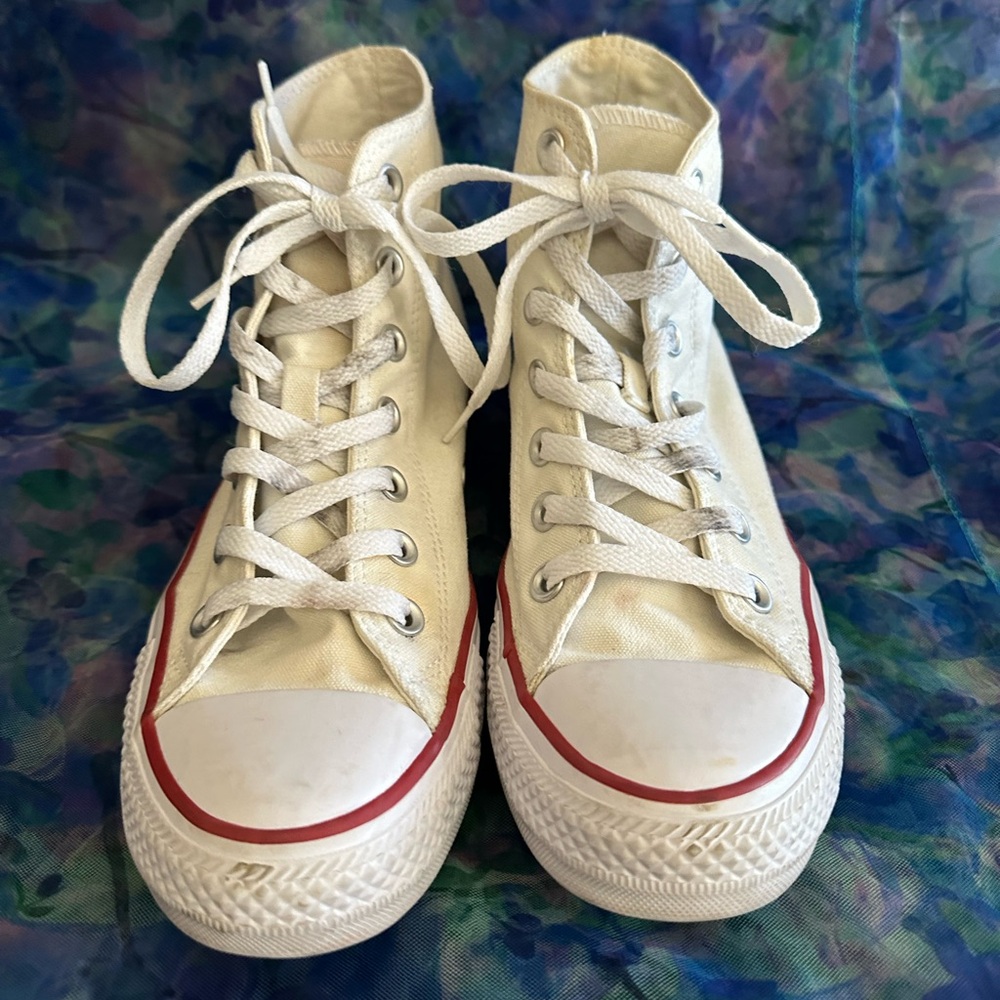 White chuck Taylor all-star hi-tops